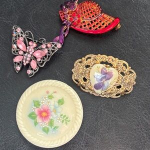 Elegant Women's Jewelry Set - Butterfly, Bird, Floral Brooches